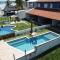 Casa-4QTS-Beira Mar-Piscina e Cozinheira-SH038
