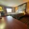 Super 8 by Wyndham Rolla