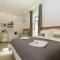 La Vie Hydra Luxury Suites