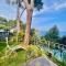 Cokkinis villa with garden overlooking the sea