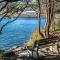 Fall Cottage that Sleeps 6 with 2 Bedrooms Sun Room Jaccuzi 1 Mile to Beach!