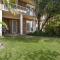 Beach Side Pet Friendly Hideaway