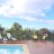 Villa paradiso - 5 bed - beach access - pool