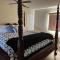 Admiral Suite