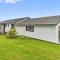 Crystal Clear - Snells Beach Holiday Home