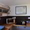 Crossing Retreat - POOL table, PROJECTOR, BARN - Tunstead