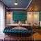 MOONDAY HOTEL
