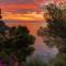 Cokkinis villa with garden overlooking the sea