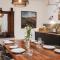 Stylish Cottage in the Pewsey Vale