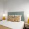 Lovely 2BR w/ views over the river, parking incl - 加亚新城