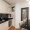 Lovely 2BR w/ views over the river, parking incl - 加亚新城