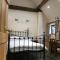 Nuneaton - Cottage - Sleeps 2 - Parking - Garden - 纽尼顿