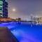 2 Bedroom App with private beach and infinity pool - Dubaj