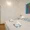 Apartments Cesare with Shared Pool - Ližnjan