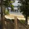 Mountain Harbor Queen Guest Room on Lake Ouachita - Mount Ida