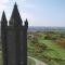 Converted cattle barn overlooking Strangford Lough - Newtownards