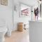 Cozy Holiday Home Close To Fantastic Beach