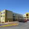 Super 8 by Wyndham New Cumberland - New Cumberland