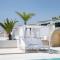 THE CLUB - Accommodation - Dining - Events
