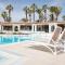 THE CLUB - Accommodation - Dining - Events