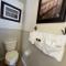 Mountain Harbor King Guest Room on Lake Ouachita