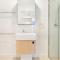 Newstead Ideally Located 2bed 2Bath Free Parking in Heart of Everything
