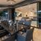 Edge 2 - Oceanfront Luxurious and Spacious 4 Bedroom Split Level Apartment with buggy and valet service - Hamilton Island