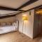 Calanthe Residence