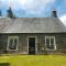 Historic cottage next to loch lomond Luss - Alexandria