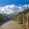 Historic cottage next to loch lomond Luss - Alexandria