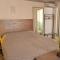 appart cosy avec son exterieur chaleureux,piscine et parking prive