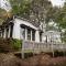 Avenida Snowcap Retreat