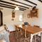 Honey Barrel Cottage - Stiffkey