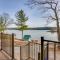 Lake Cabin in Honor with Hot Tub, Dock and Sauna!