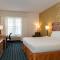 Fairfield Inn and Suites Santa Rosa Sebastopol - Себастопол