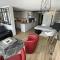 Appartement T3 Duplex avec Terrasse, Parking et Wi-Fi au Port - FR-1-723-38