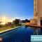 BRADONG HOMESTAY - MUSLlM ONLY, 3 Queen Bedrooms, Seaview, Infinity Pool, Gym, near Drawbridge & KTCC Mall