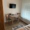 Airport Jazmin Guesthouse