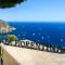 Sea View Apartment with Private Secure Parking 3