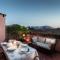 Casa Emy, THE LUCCA VIEW 3 BEDROOM APARTMENT WITH TERRACE