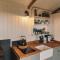 Luxury Shepherd's Hut on Flower Farm with Outdoor Bath in Mid Cornwall - Truro