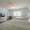 2BR Penthouse Condo - 2 Pools - Close to the Strip - Stairs Required - FREE TICKETS INCLUDED - FHE-17