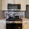 1BR Walk-In Condo - 2 Pools - FREE TICKETS INCLUDED - PR40-10