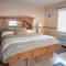 StrawberryInn River Front Resort