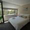 Tranquil Escape - Koala Hotspot - 2 Bed 2 Bath Apt Spectacular Sea Views