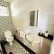 Safi Private Suite B - East London