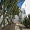 Hostal Doña Lola Marina