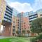 Large 2 Bed, 2 Bath, Free Parking & WiFi
