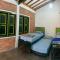 Sonosewu Guesthouse Syariah - Yogyakarta