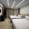 Crowne Pyramids view inn - 开罗